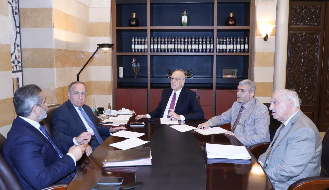 ميقاتي شدد ووزير الطاقة على أهمية تدعيم أنظمة كهرباء لبنان