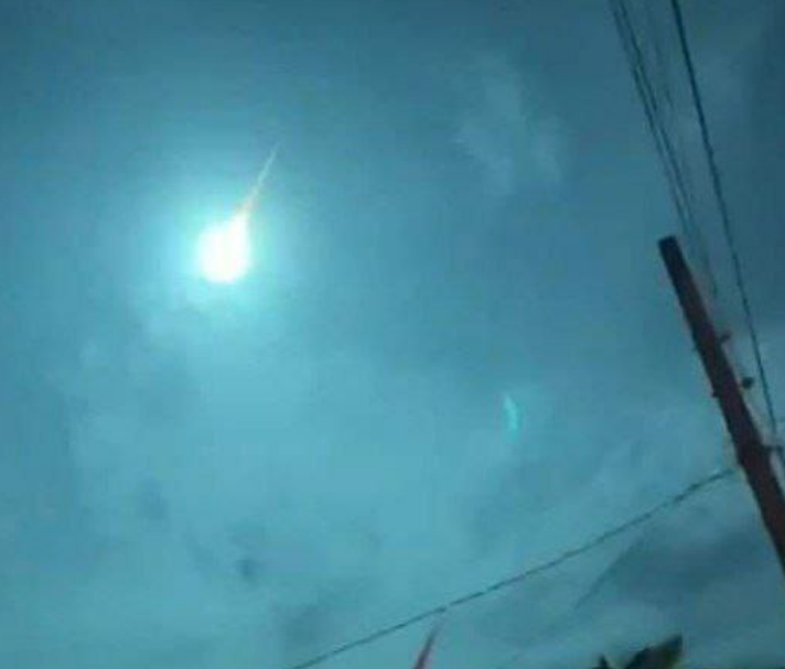 نيزك سقط في البقاع؟ (فيديو)