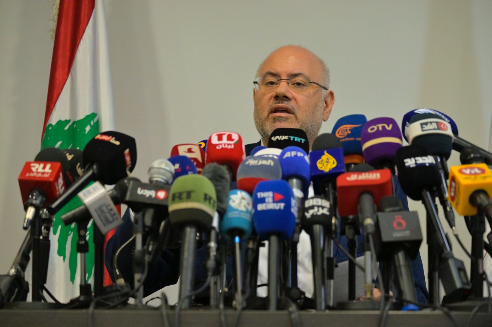 الأبيض: عدد القتلى حتى الآن بلغ 12 بينهم طفلان و300 إصابة خطيرة